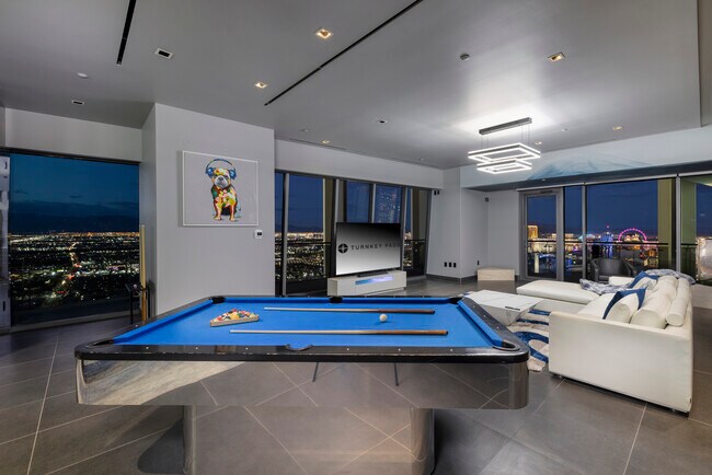 Building Photo - 4381 W Flamingo Rd