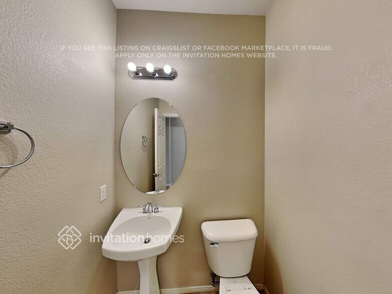 Building Photo - 4717 Junewood St