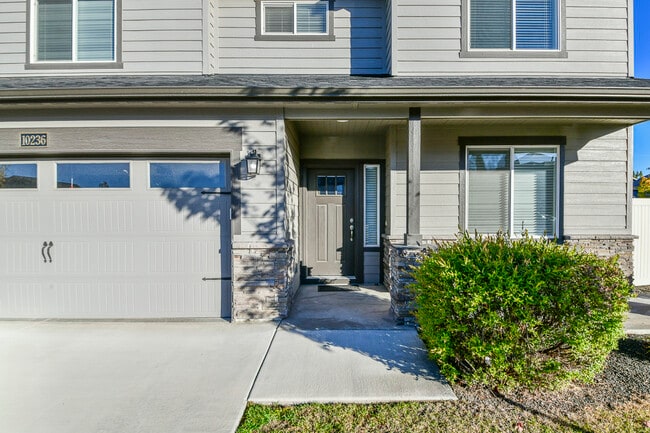 Building Photo - 10236 W Achillea St