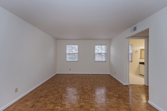 Floorplan - Indian Creek Apartments and Townhomes