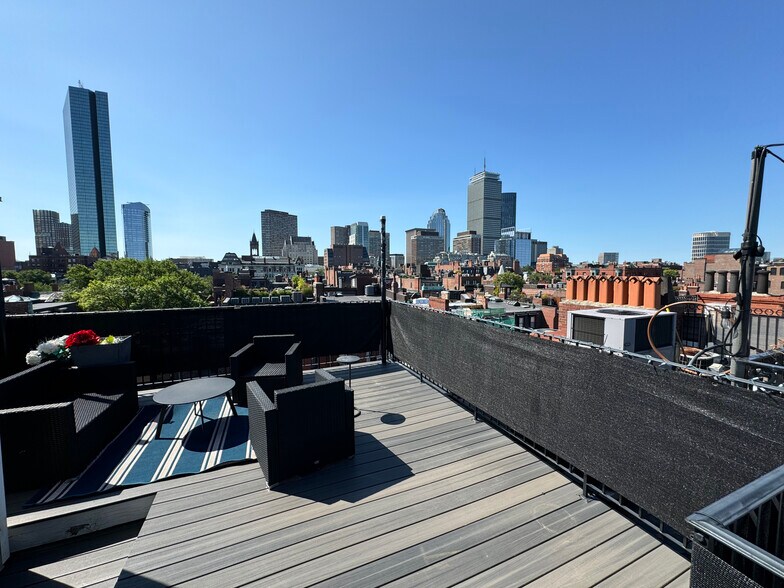 Building Photo - 265 Beacon St