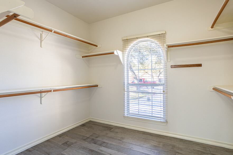 main closet - 7318 Chimney Bluff