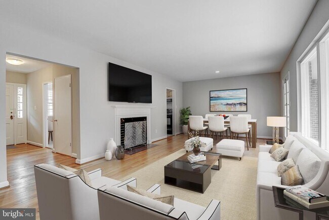 Building Photo - 5107 Bradley Blvd