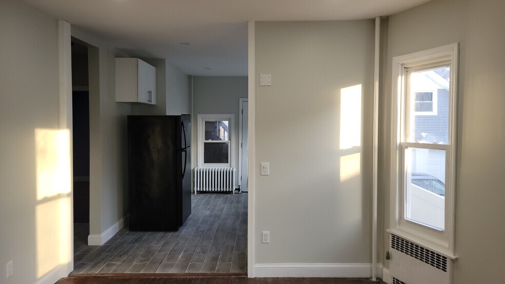 Building Photo - 174 Watson Ave