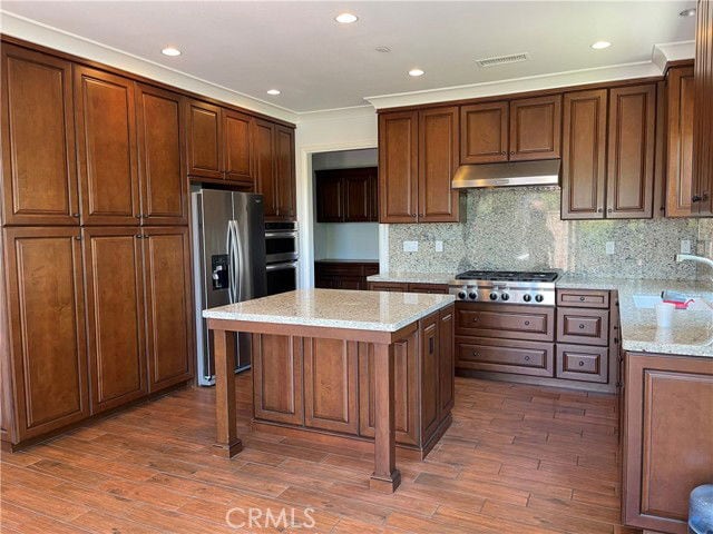 Building Photo - 123 Stallion