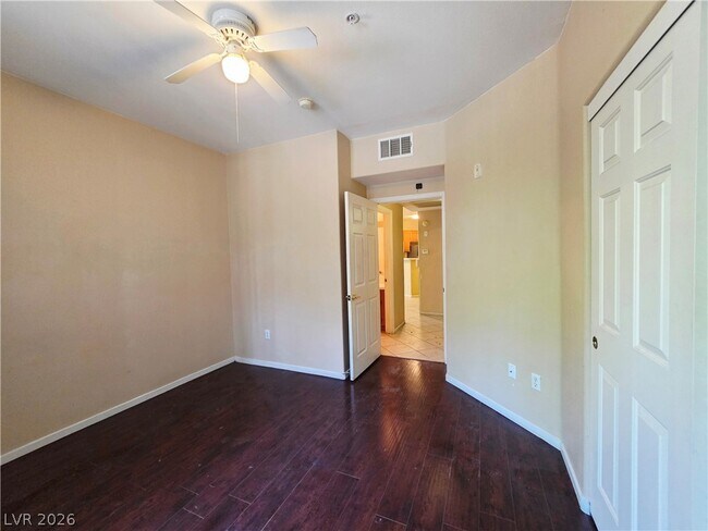 Building Photo - 7123 S Durango Dr