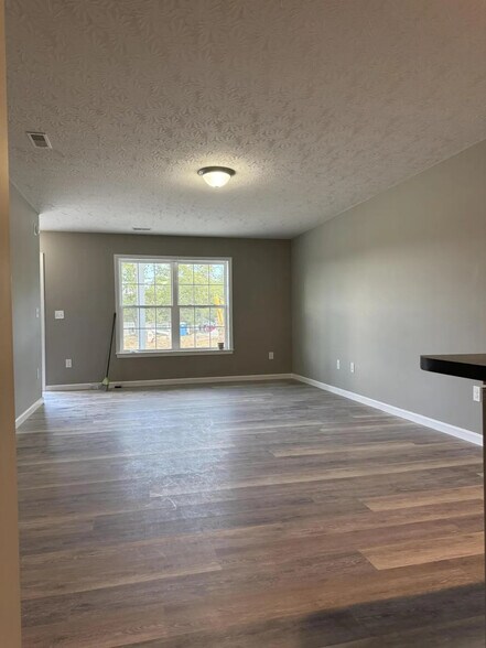 Building Photo - 2170 Sharkey Rd