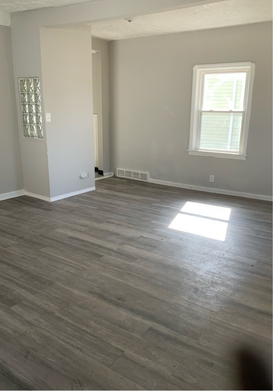 Building Photo - 3449 E 71st St