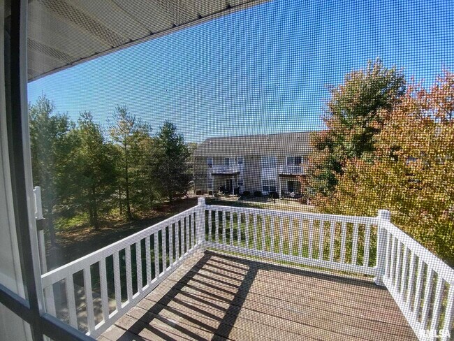 Building Photo - 1154 Kern Rd