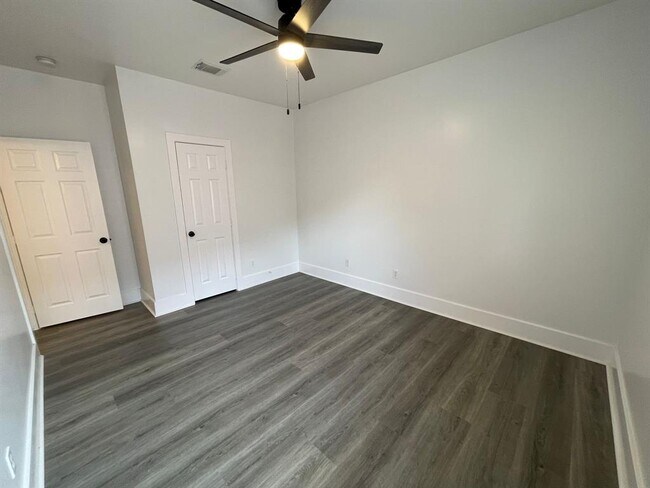 Building Photo - 16735 Sonoma Del Norte Dr