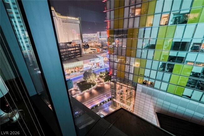 Building Photo - 3722 S Las Vegas Blvd