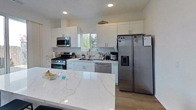 Building Photo - 5123 Tipton St