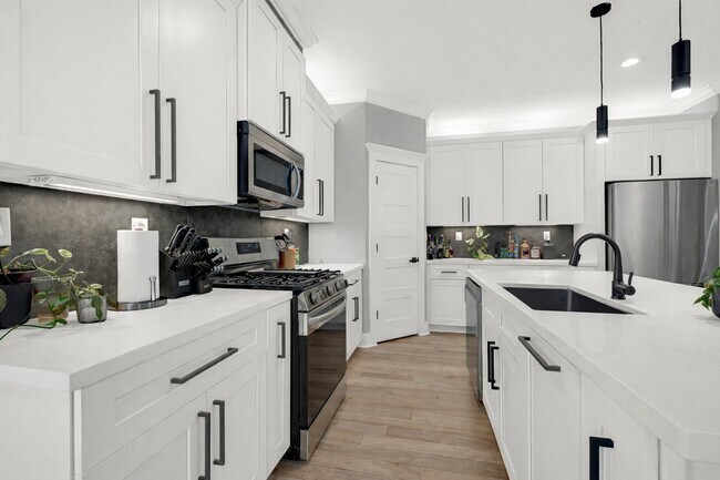 Building Photo - 3513 Omega St