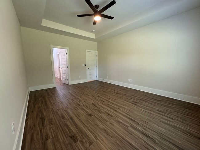 Building Photo - 154 Fernhill Dr NW