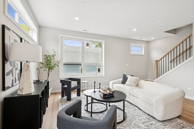 Building Photo - Forest Park - New Construction Luxury Townhomes!