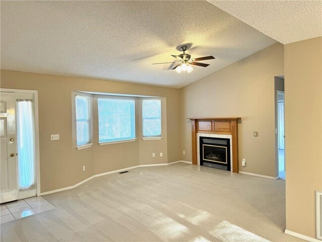 Building Photo - 6 Melbourn Dr