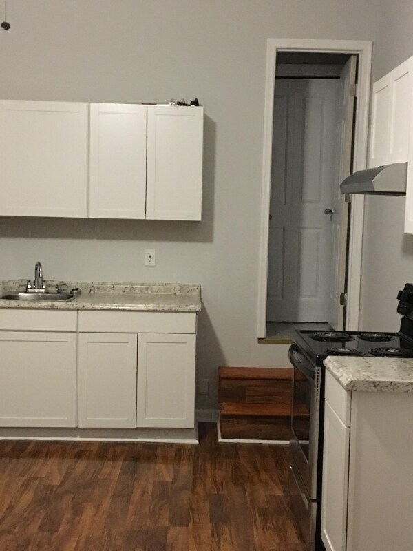 Building Photo - 10 Williams Dr