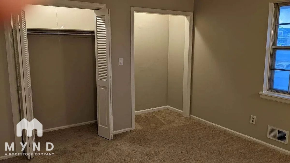 Building Photo - 10319 E 78 St