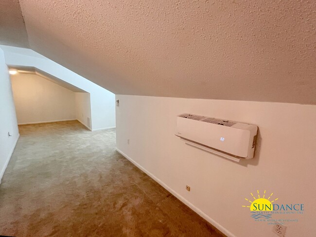 Building Photo - Sparkling Pool Oasis 3 Bedroom + Flex Spac...