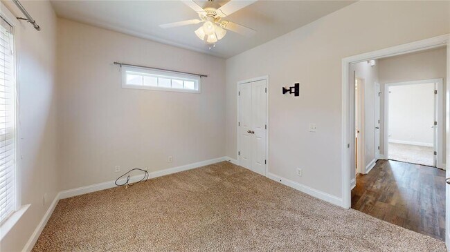 Building Photo - 414 Runway Dr
