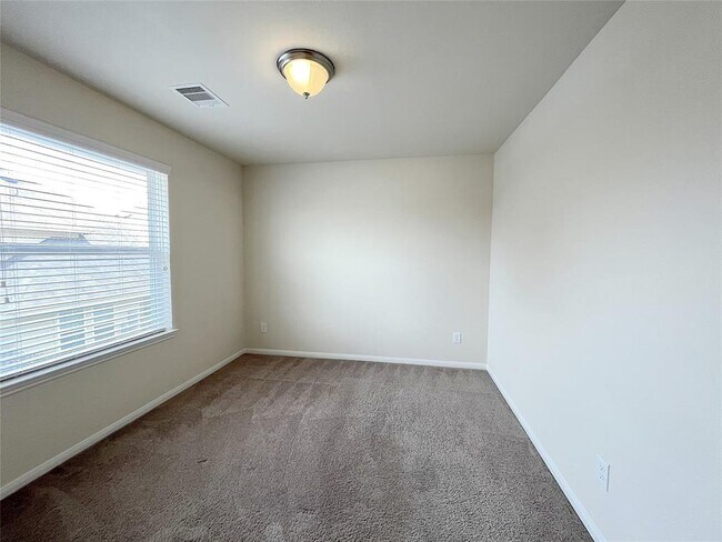 Building Photo - 14239 Oro Valley Dr