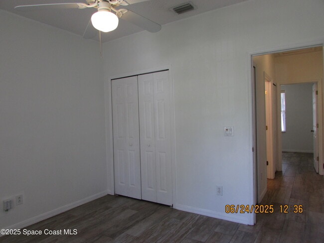 Building Photo - 4192 Collinwood Dr