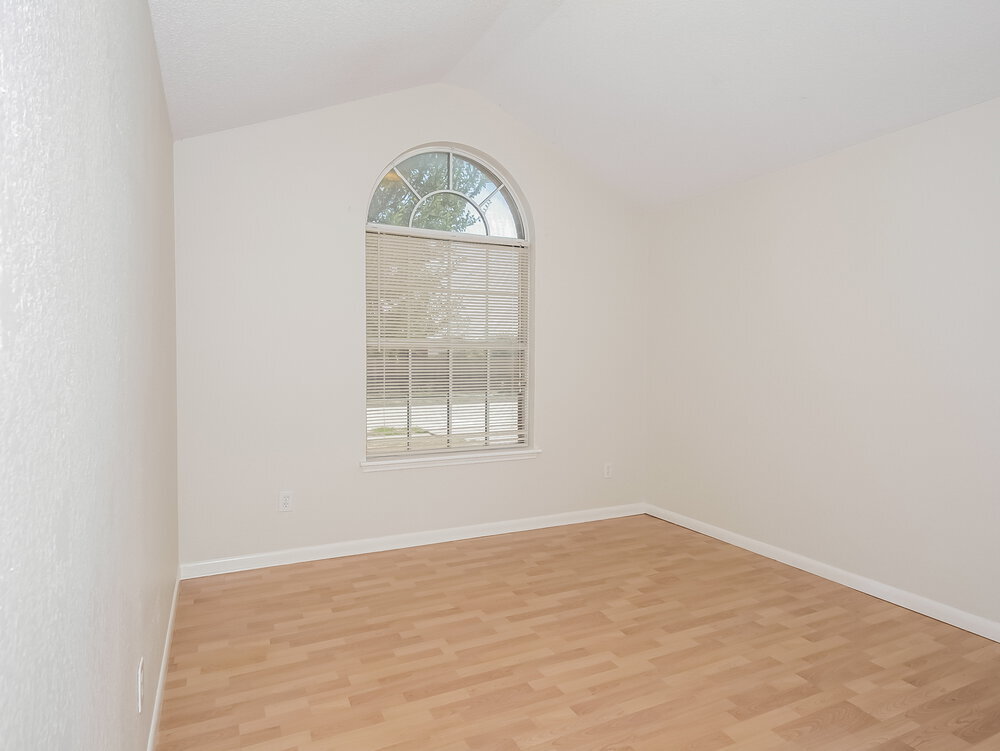 Building Photo - 925 Comiskey Ct