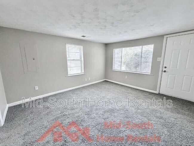 Building Photo - 3389 Cypress Rd