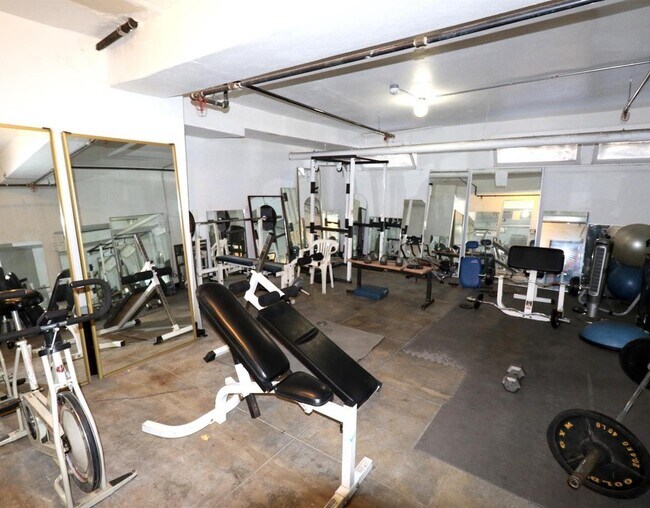 Building Photo - 2121 James M Wood Blvd