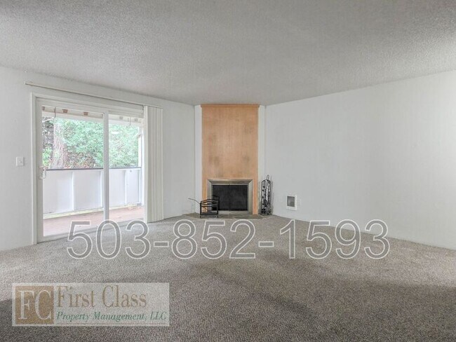 Building Photo - 3648 SW Beaverton Hillsdale Hwy