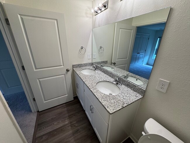 Building Photo - 27101 N Twin Lakes Dr