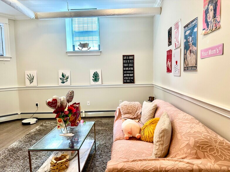 Building Photo - 1340 Commonwealth Ave