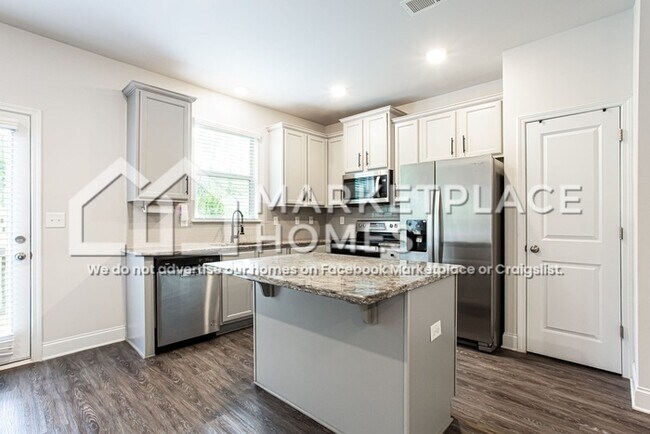 Building Photo - 6265 Trickle Bnd