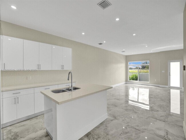 Building Photo - 14519 SW 272nd St