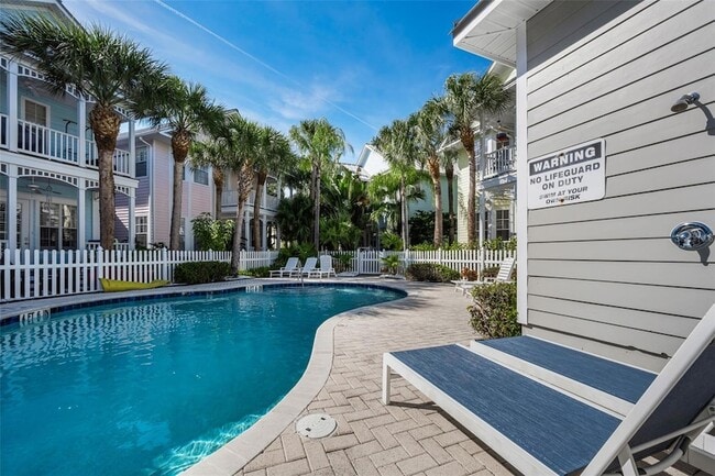 Building Photo - 924 Hemingway Cir