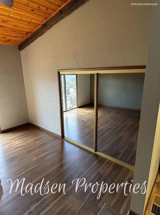 Building Photo - 6367 Woodman Dr