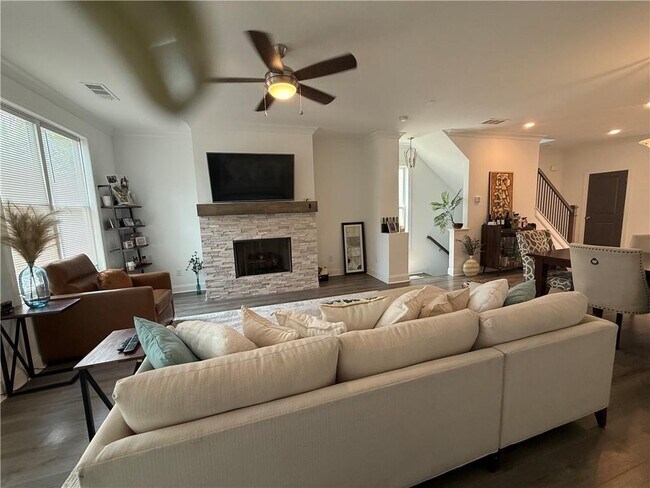 Building Photo - 3304 Angora Aly