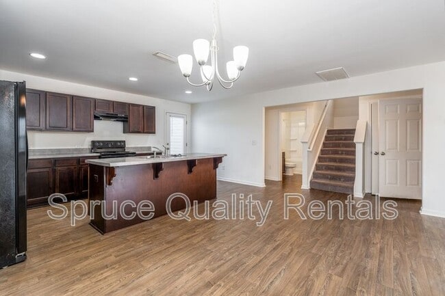 Building Photo - 250 Baybrook Ln