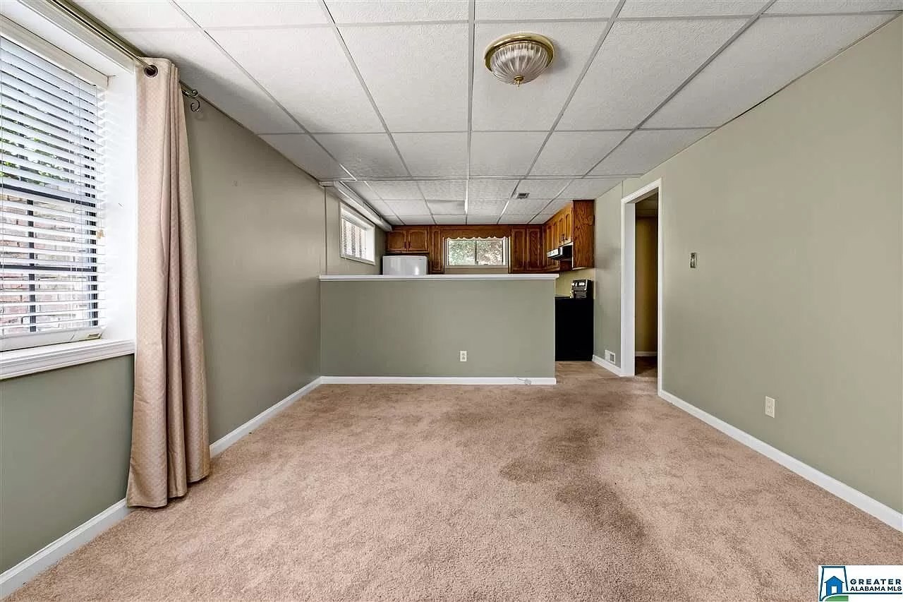 Building Photo - 1229 Edinborough Ln