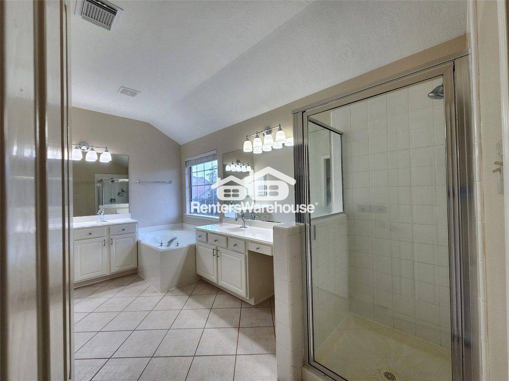 Building Photo - 1408 S Friendswood Dr