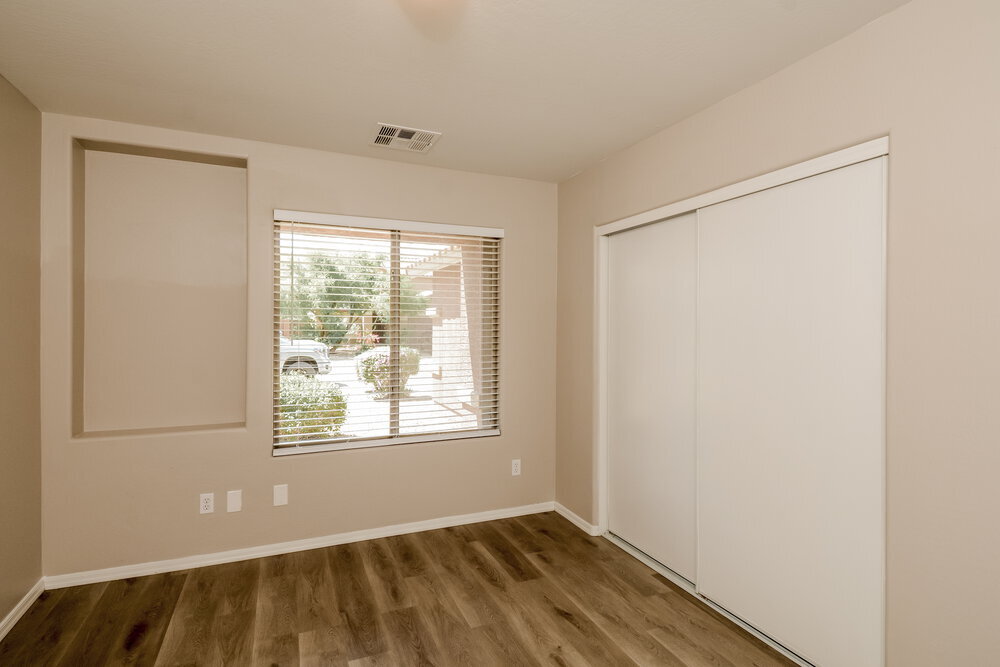 Building Photo - 5116 W T Ryan Ln