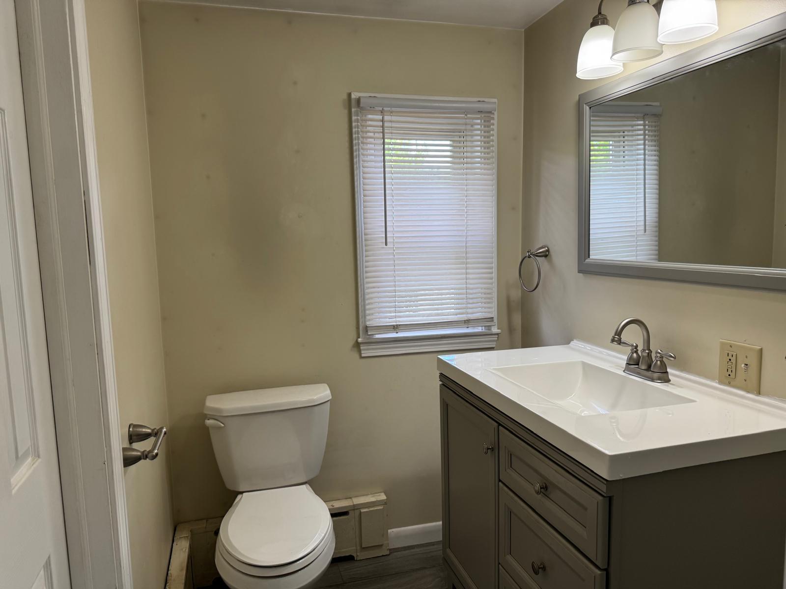 Building Photo - 14 Court St