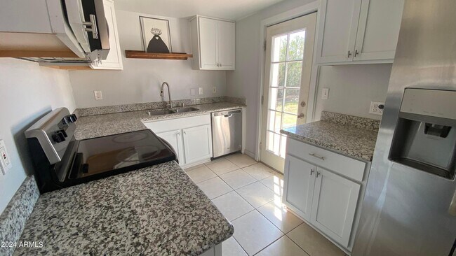 Building Photo - 1714 N 17th Ave