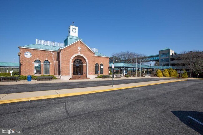 Building Photo - 568 Marina Landing Ln