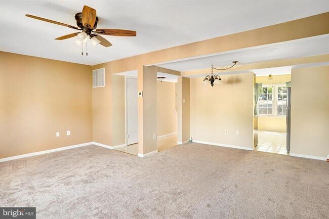 Building Photo - 4905 Van Walbeek Plz