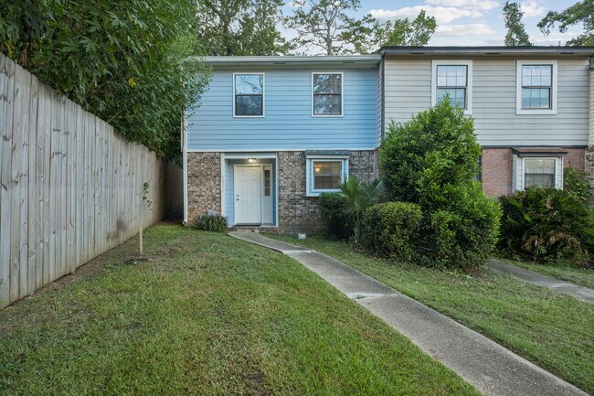 Building Photo - 1242 Chee Ln