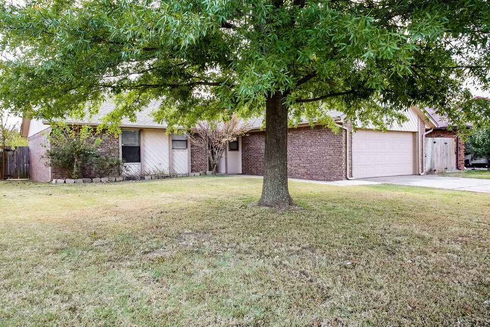 Building Photo - 808 Waterview Rd