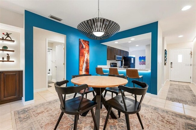 Building Photo - 5797 Avista Dr