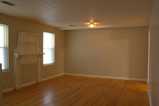 Building Photo - 514 Delaney Rd NW