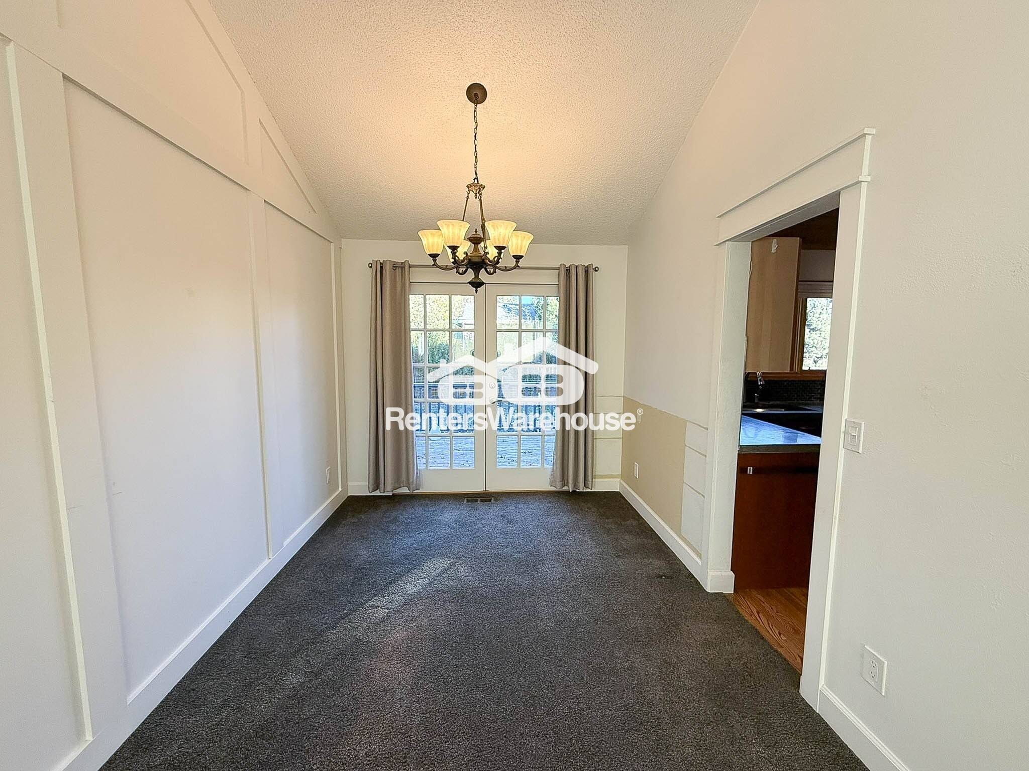 Building Photo - 4850 Fairlawn Ct